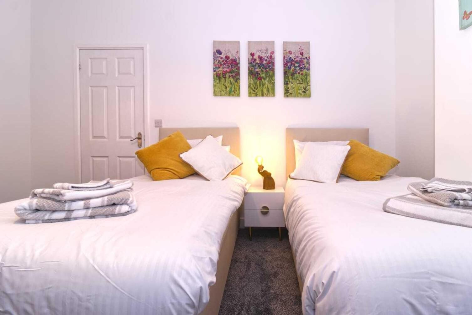 Rydal House 2 Bedroom House With Upstairs Bathroom Newton-le-Willows Szoba fotó