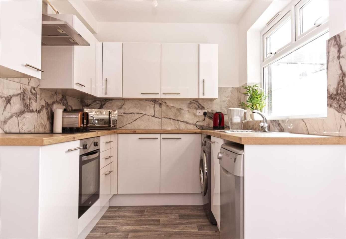 Rydal House 2 Bedroom House With Upstairs Bathroom Newton-le-Willows Szoba fotó