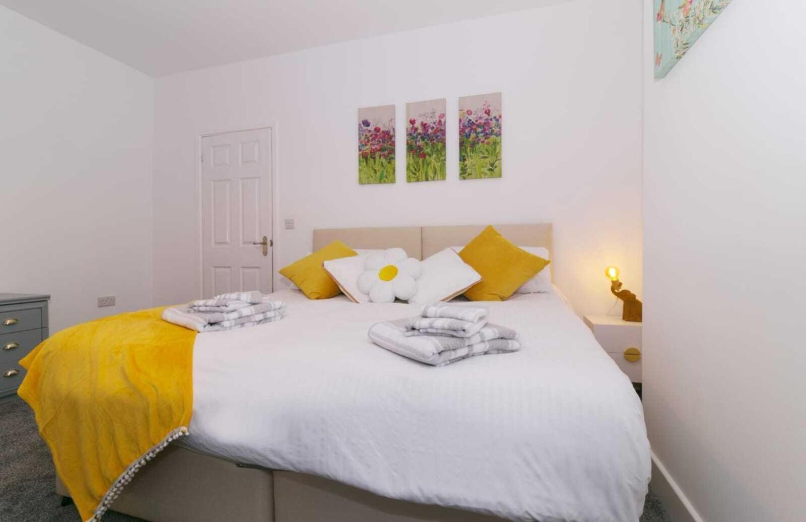 Rydal House 2 Bedroom House With Upstairs Bathroom Newton-le-Willows Szoba fotó